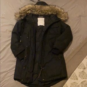 Aritzia - COMMUNITY Warmest Parka
